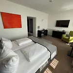 Muenchner Hof 3*