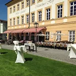 Muenchner Hof Альтёттинг