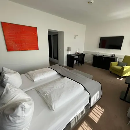 Muenchner Hof 3*