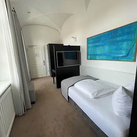 Muenchner Hof 3* 阿尔多廷