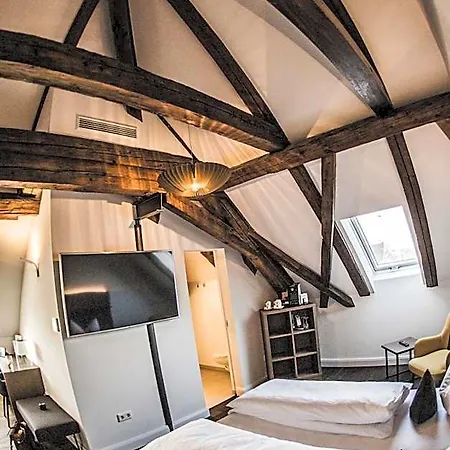Muenchner Hof Hotel