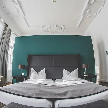 Münchner Hof 3*
