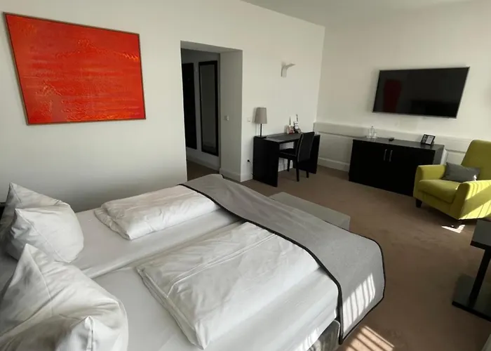 Muenchner Hof 3*
